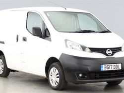White Used 2017 Nissan NV200 Acenta Van | £7,800 (Fair price)