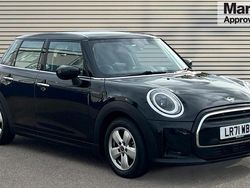 Black Used 2021 Mini Cooper Classic Hatchback | £15,450 (Fair price)
