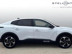White Used 2024 Citroën C4 PureTech SUV | £17,448 (Good price)