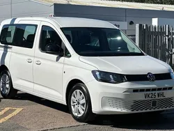 Clear white New 2025 VW Caddy Maxi MPV | £27,590 (Good price)