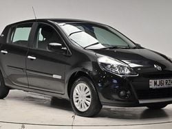 Black Used 2011 Renault Clio II Hatchback | £3,995 (Expensive)