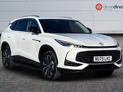 White New 2025 MG HS Trophy SUV | £28,250