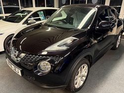 Black Used 2016 Nissan Juke N-Connecta SUV | £7,990 (A bit pricey)