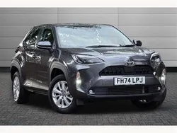 Grey Used 2025 Toyota Yaris Cross SUV | £22,150 (Good price)