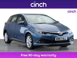 Blue Used 2017 Toyota Auris Hybrid Business Edition Hatchback | £12,399 (Fair price)
