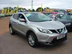 Silver Used 2014 Nissan Qashqai Acenta Premium SUV | £7,495 (Fair price)