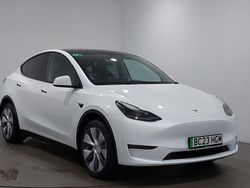 White Used 2023 Tesla Model Y Long Range AWD SUV | £28,698 (A bit pricey)