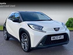 Pure white bitone Used 2023 Toyota Aygo Hatchback | £13,290 (Fair price)