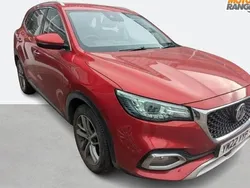 Red Used 2022 MG HS Excite SUV | £15,195 (Fair price)