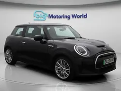 Black Used 2022 Mini Cooper SE Hatch Hatchback | £12,900 (Fair price)