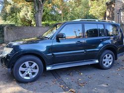 Forest green pearl metallic Used 2009 Mitsubishi Shogun Elegance SUV | £6,750