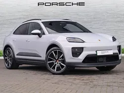 Grey Used 2025 Porsche Macan SUV | £69,990 (Fair price)