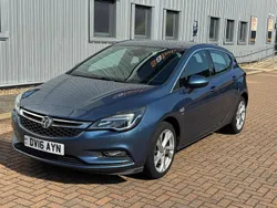 Blue Used 2016 Vauxhall Astra SRi Hatchback | £5,250 (Good price)