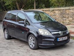 Black Used 2006 Vauxhall Zafira Active MPV | £995 (A bit pricey)