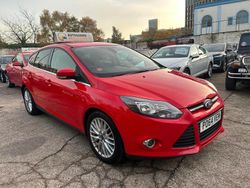 Red Used 2014 Ford Focus Zetec Hatchback | £2,490 (Good price)
