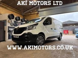 White Used 2019 Renault Trafic Business MPV | £7,500 (Good price)