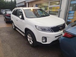 White Used 2014 Kia Sorento 2 SUV | £7,990 (Fair price)