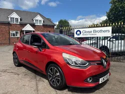 Red Used 2013 Renault Clio IV Dynamique Hatchback | £4,490 (Fair price)