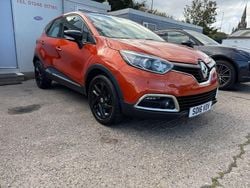 Orange Used 2016 Renault Captur Dynamique SUV | £5,950 (Good price)