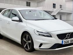White Used 2016 Volvo V40 R-Design Hatchback | £8,990 (Fair price)