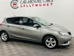 Grey Used 2015 Nissan Pulsar Acenta Hatchback | £4,675 (Fair price)