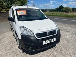 White Used 2017 Peugeot Partner MPV | £6,995 (Fair price)