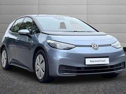 Makena turquoise with black roof Used 2023 VW ID.3 Pro Performance Hatchback | £16,795 (Fair price)