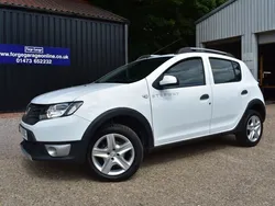 White Used 2015 Dacia Sandero Lauréate Hatchback | £4,995 (Fair price)