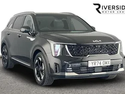 Black Used 2025 Kia Sorento 4 SUV | £46,500 (Good price)