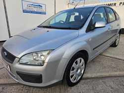 Silver Used 2007 Ford Focus Hatchback | £2,495 (A bit pricey)