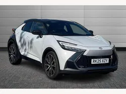 Platinum white Used 2025 Toyota C-HR Sport SUV | £33,999 (A bit pricey)