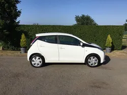White Used 2015 Toyota Aygo X-play Hatchback | £4,995 (Good price)