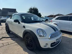 White Used 2015 Mini Cooper Coupé Coupe | £5,295 (Fair price)
