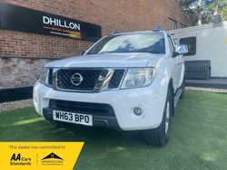 White Used 2014 Nissan Navara Tekna Pickup | £4,495
