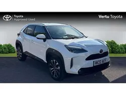 White Used 2022 Toyota Yaris Cross Design SUV | £20,499 (Fair price)