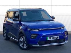 Blue Used 2022 Kia Soul EV SUV | £17,572 (Fair price)