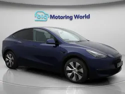 Blue Used 2022 Tesla Model Y Long Range AWD SUV | £24,000