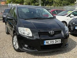 Black Used 2009 Toyota Auris Hatchback | £2,399 (Fair price)