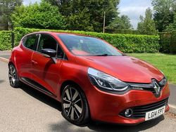 Red Used 2014 Renault Clio IV Dynamique Hatchback | £2,995 (Super price)