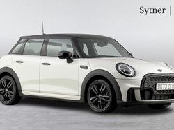 White Used 2023 Mini Cooper Hatch Hatchback | £23,250 (Fair price)