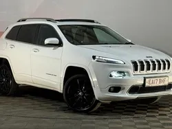 White Used 2017 Jeep Cherokee Overland SUV | £7,995 (Fair price)