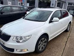 White Used 2012 Skoda Superb Hatchback | £2,490 (Fair price)