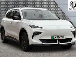 White New 2025 MG MG5 EV SE Estate | £21,960