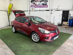 Red Used 2018 Renault Clio IV Dynamique Hatchback | £3,900 (Super price)