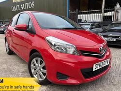 Red Used 2013 Toyota Yaris Hatchback | £5,295 (Fair price)
