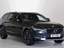 Used 2022 Volvo V90 CC Estate | £41,500