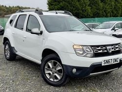 White Used 2017 Dacia Duster Lauréate SUV | £8,495 (Good price)