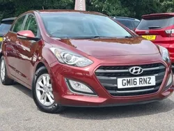 Red Used 2016 Hyundai i30 SE Hatchback | £7,995 (Fair price)