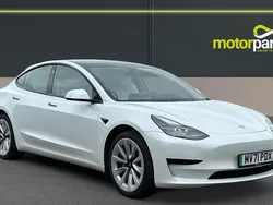 Pearl white multicoat Used 2021 Tesla Model 3 Standard Range Sedan | £14,500 (Fair price)