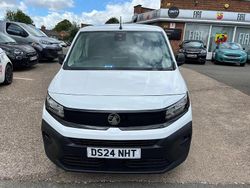 White Used 2024 Vauxhall Combo S MPV | £14,990 (Fair price)